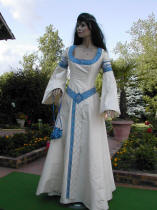 Robe de mariée médiévale de Dame Aurore