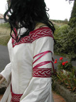 Dtails des broderies des manches