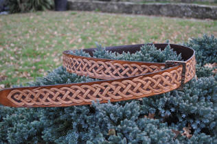 Ceinture mdivale, avec tresse celtique