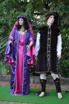 Les costumes mdivaux de Dame Anne-Marie et Sieur Herv