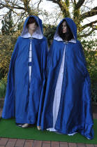 Capes elfiques bleu et blanches