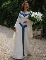 La robe de marie elfique de Dame Batrice