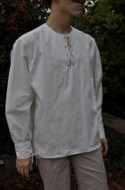 Chemise mdivale en coton, ou en lin