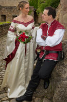 Les costumes elfiques de Dame Carole et Sieur Roger pour leur mariage