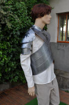 Plastron en cuir, imitation armure