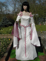 La robe de marie elfique de Dame Corinne